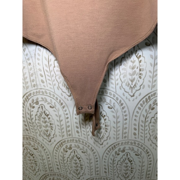 Abercrombie & Fitch Soft AF Collection Square Neck Long Sleeve Bodysuit Tan M - Picture 5 of 10